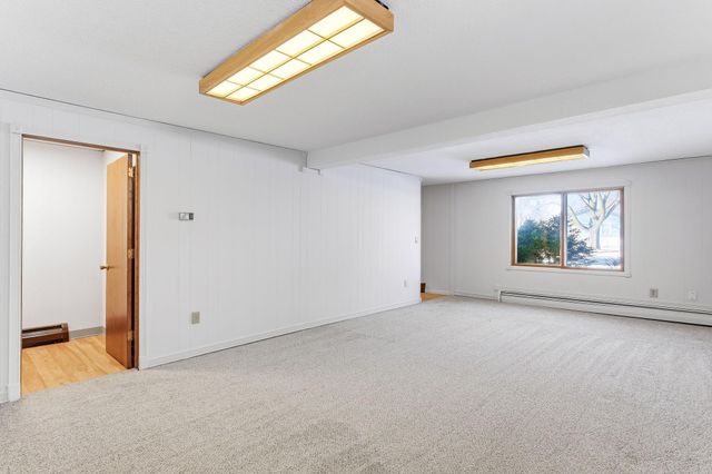 1335 15th Street W, Hastings, MN 55033