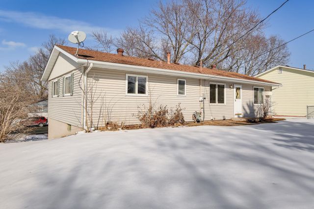 1335 15th Street W, Hastings, MN 55033