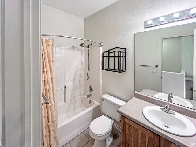 3876 W VENDEE AVE, West Jordan, UT 84084