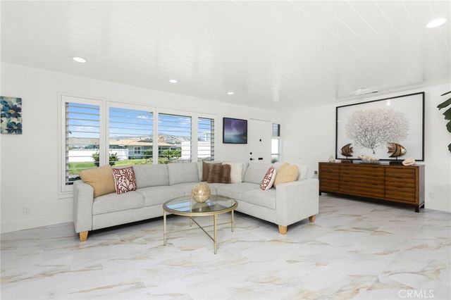 123 Monte Vista 12, San Clemente, CA 92672
