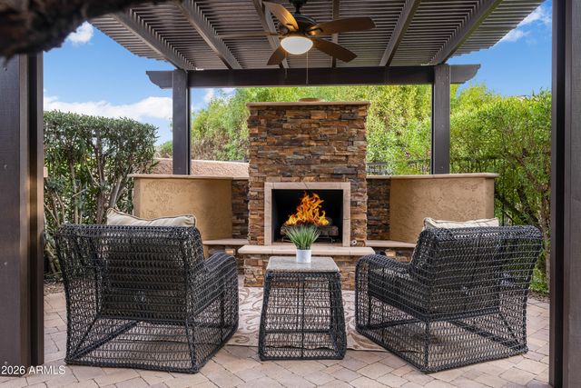 13049 W CLIFFROSE Road, Peoria, AZ 85383