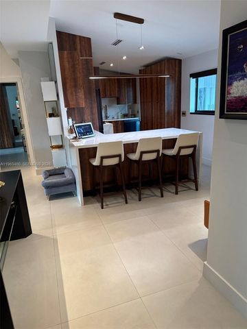 2543 Gulfstream Ln, Fort Lauderdale, FL 33312