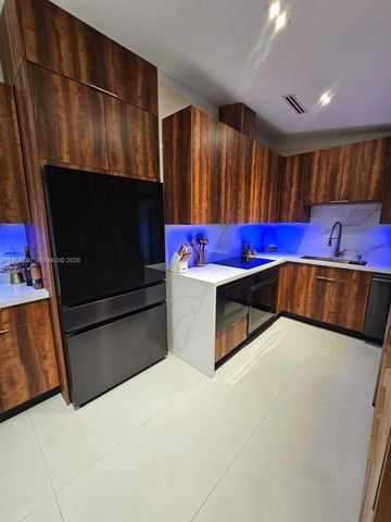 2543 Gulfstream Ln, Fort Lauderdale, FL 33312