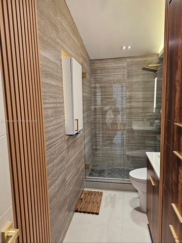 2543 Gulfstream Ln, Fort Lauderdale, FL 33312