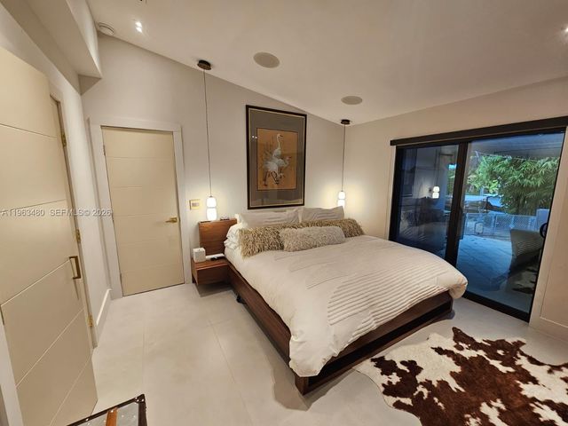 2543 Gulfstream Ln, Fort Lauderdale, FL 33312