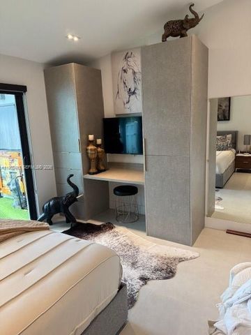 2543 Gulfstream Ln, Fort Lauderdale, FL 33312