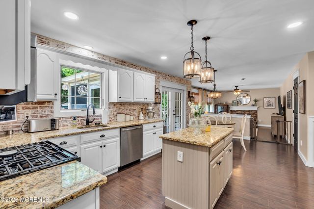 382 Wheaton Avenue, Bayville, NJ 08721