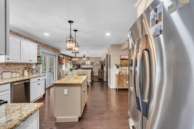 382 Wheaton Avenue, Bayville, NJ 08721