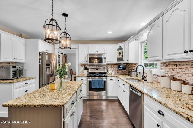 382 Wheaton Avenue, Bayville, NJ 08721