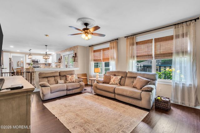 382 Wheaton Avenue, Bayville, NJ 08721