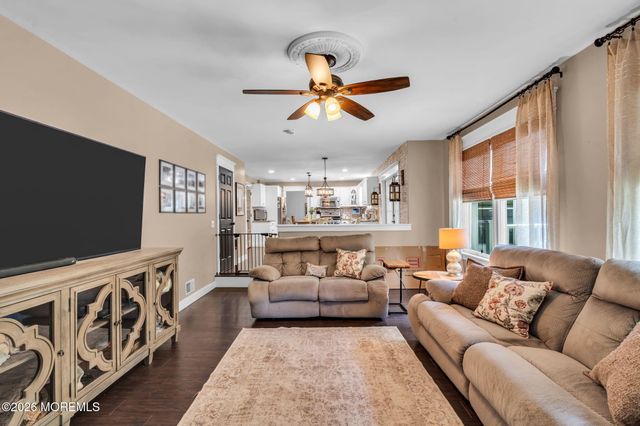 382 Wheaton Avenue, Bayville, NJ 08721