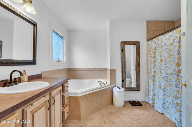 382 Wheaton Avenue, Bayville, NJ 08721