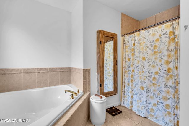 382 Wheaton Avenue, Bayville, NJ 08721
