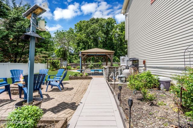 382 Wheaton Avenue, Bayville, NJ 08721