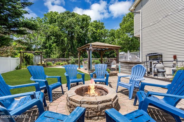 382 Wheaton Avenue, Bayville, NJ 08721