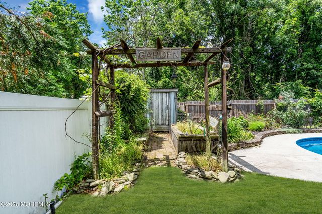 382 Wheaton Avenue, Bayville, NJ 08721