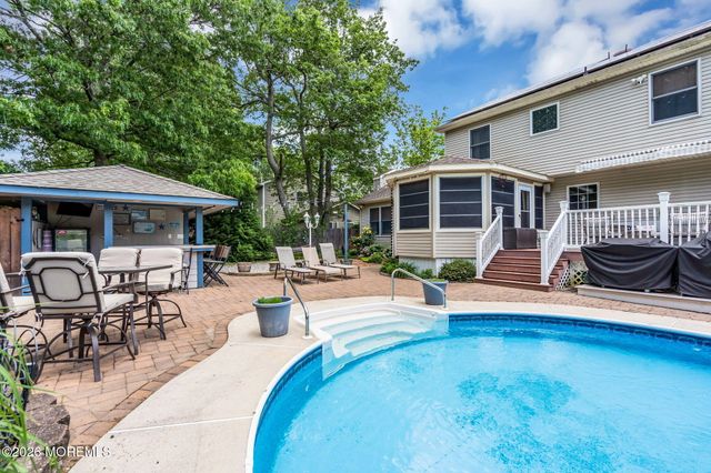 382 Wheaton Avenue, Bayville, NJ 08721