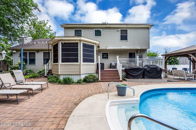382 Wheaton Avenue, Bayville, NJ 08721
