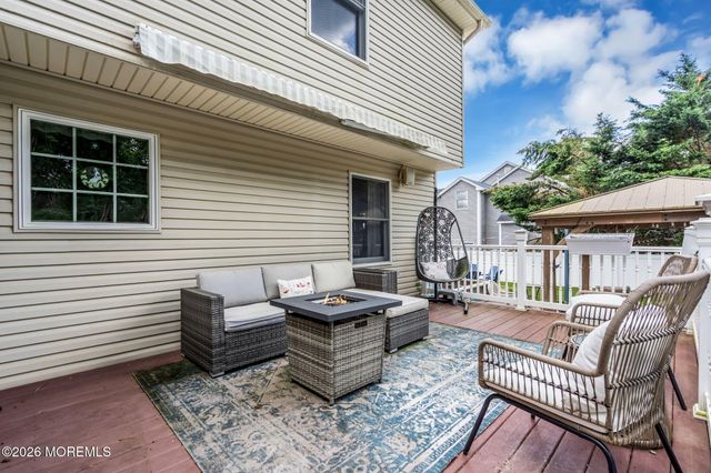 382 Wheaton Avenue, Bayville, NJ 08721