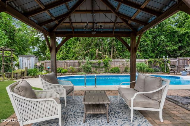 382 Wheaton Avenue, Bayville, NJ 08721