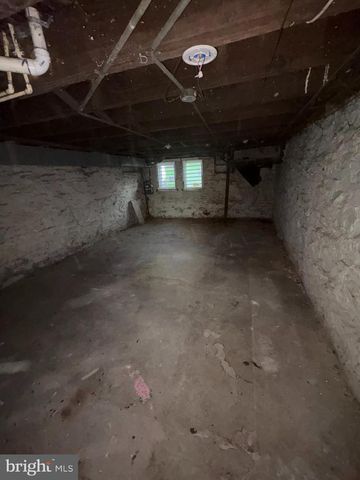 2040 WALBROOK AVE, Baltimore, MD 21217