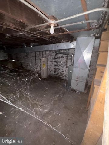 2040 WALBROOK AVE, Baltimore, MD 21217