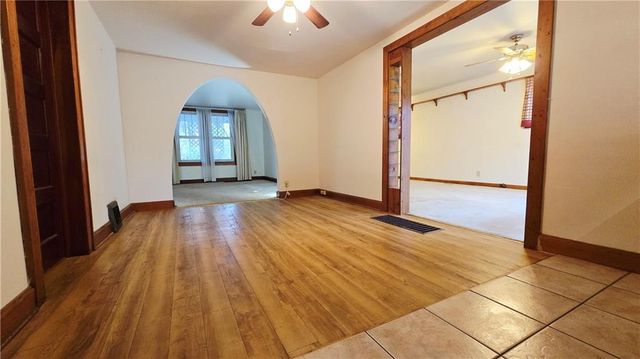 1108 Roosevelt Avenue, St Joseph, MO 64505