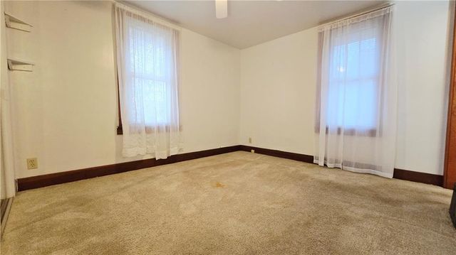 1108 Roosevelt Avenue, St Joseph, MO 64505