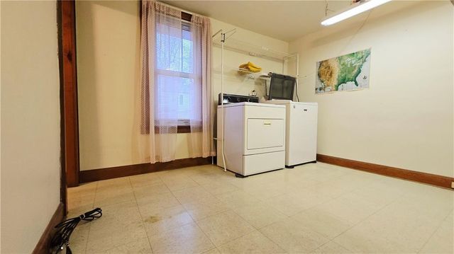 1108 Roosevelt Avenue, St Joseph, MO 64505