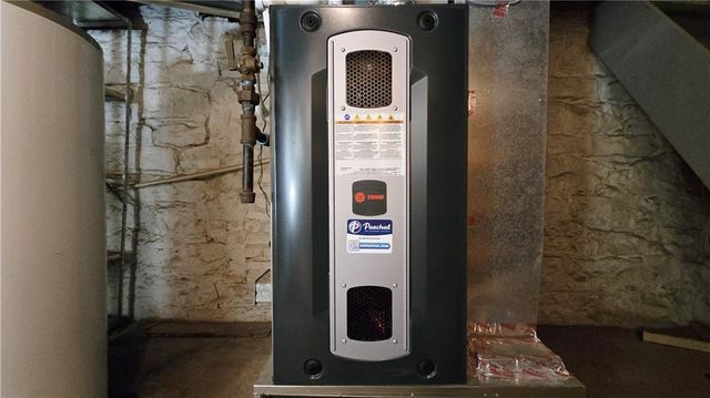 1108 Roosevelt Avenue, St Joseph, MO 64505