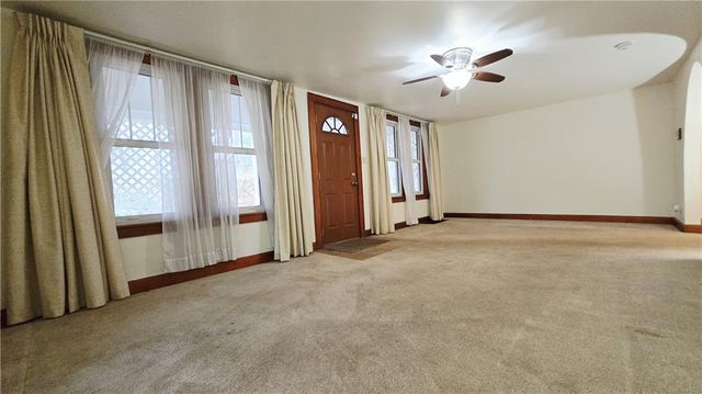 1108 Roosevelt Avenue, St Joseph, MO 64505