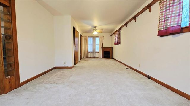 1108 Roosevelt Avenue, St Joseph, MO 64505