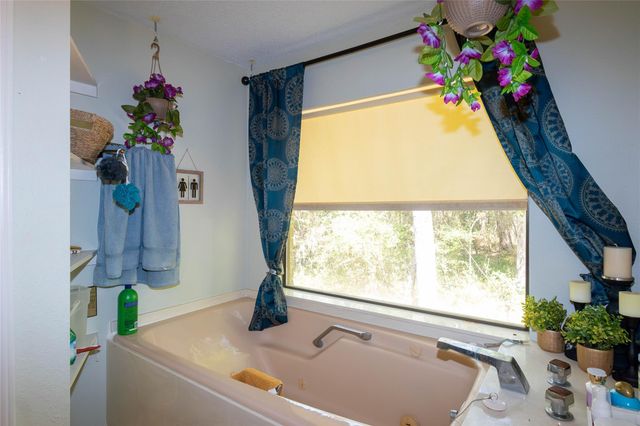 20300 Belair Drive, Huntsville, TX 77320