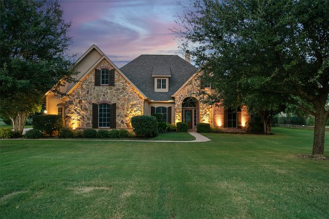 125 Silver Rose Boulevard, Burleson, TX 76028