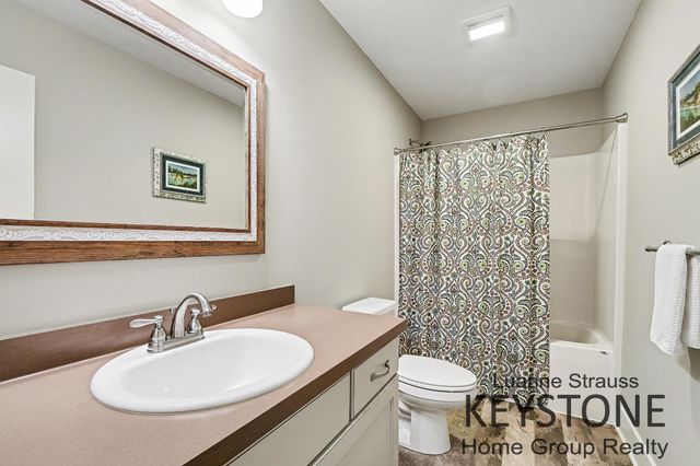 6190 Wild Currant Way Se 132, Caledonia Twp, MI 49316