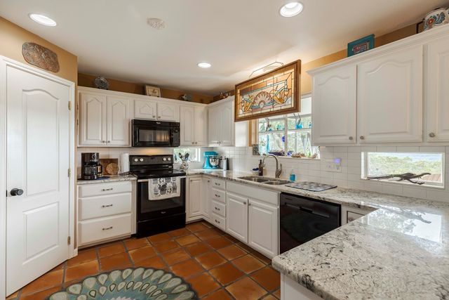 116 Ridge Rd, Hunt, TX 78024