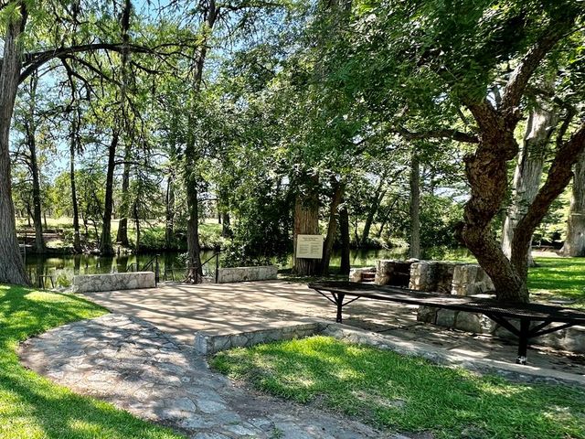 116 Ridge Rd, Hunt, TX 78024