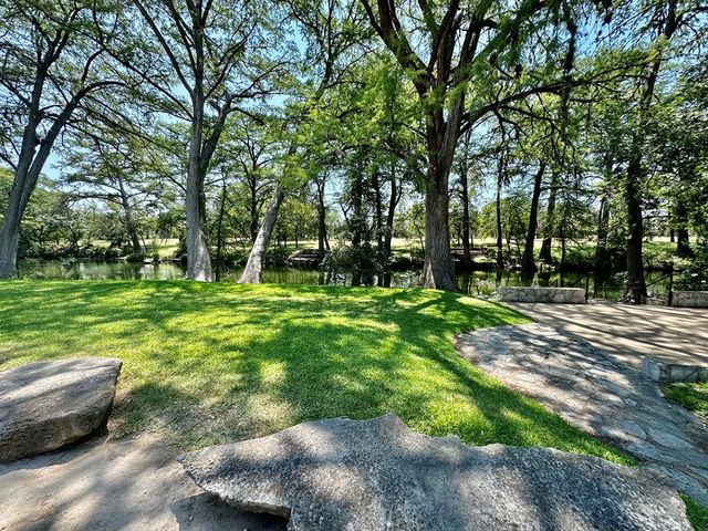 116 Ridge Rd, Hunt, TX 78024