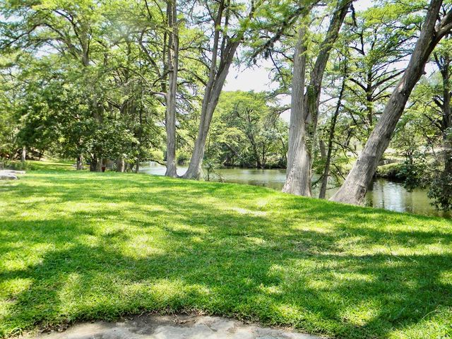 116 Ridge Rd, Hunt, TX 78024