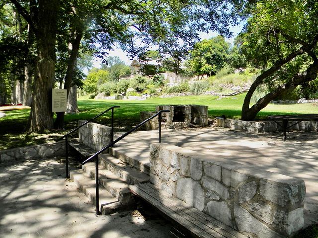 116 Ridge Rd, Hunt, TX 78024