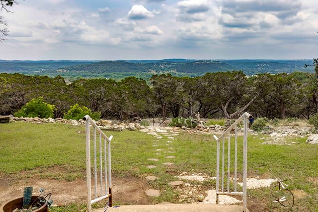 116 Ridge Rd, Hunt, TX 78024