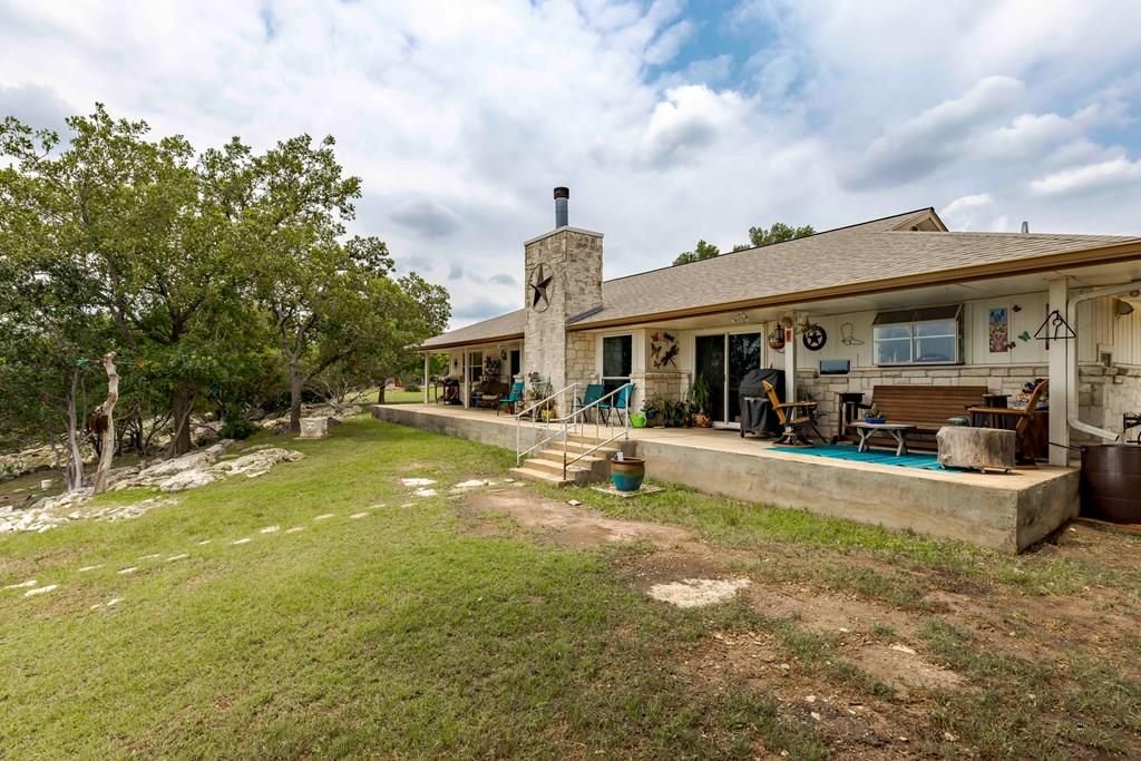 116 Ridge Rd, Hunt, TX 78024