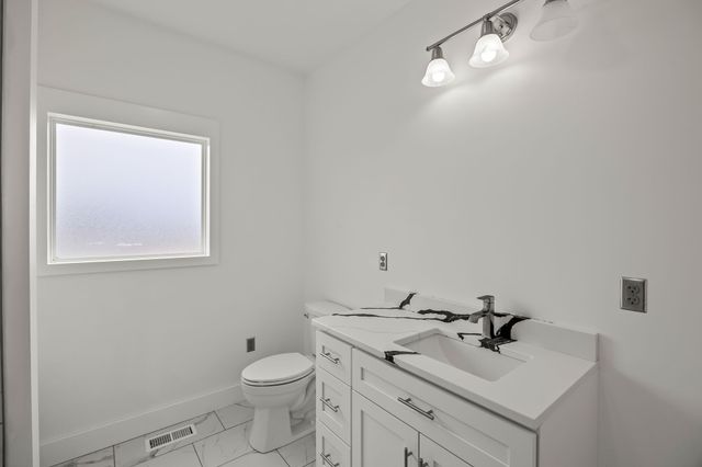 4465 Knox Ln, Cookeville, TN 38506