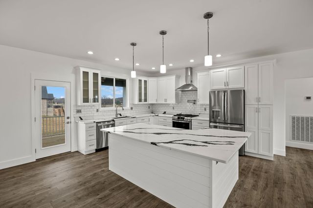 4465 Knox Ln, Cookeville, TN 38506