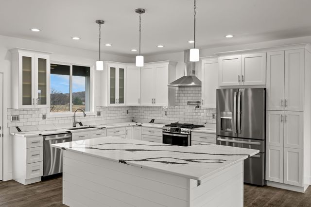 4465 Knox Ln, Cookeville, TN 38506