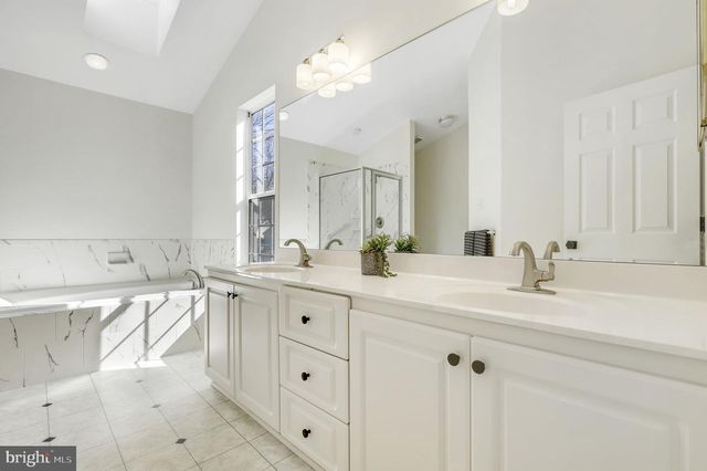 12205 MILESTONE MANOR LN, Germantown, MD 20876