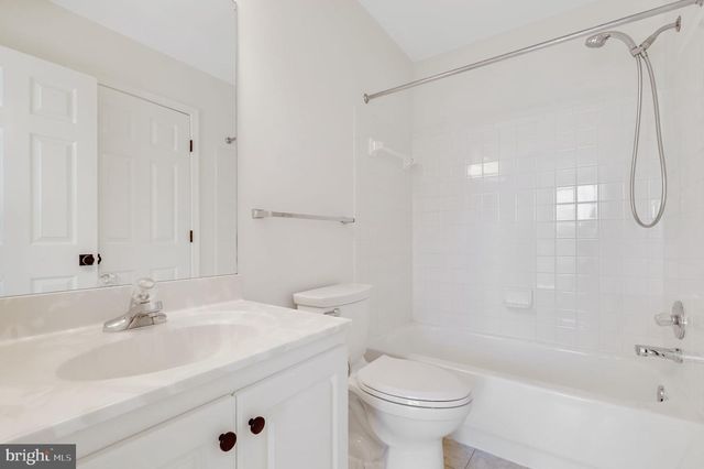 12205 MILESTONE MANOR LN, Germantown, MD 20876