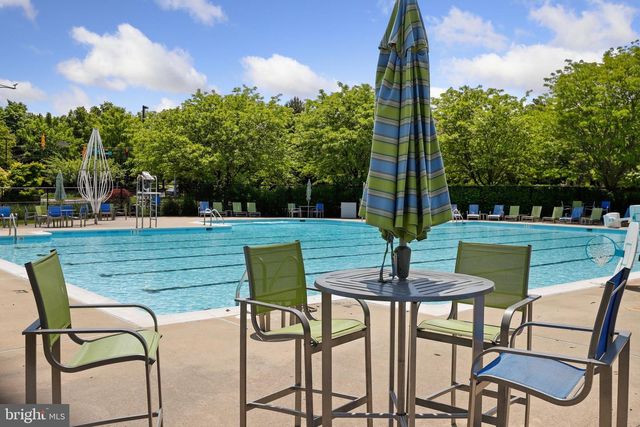 12205 MILESTONE MANOR LN, Germantown, MD 20876