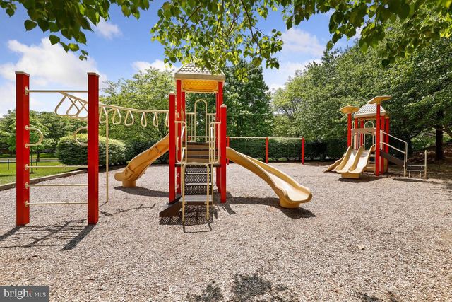 12205 MILESTONE MANOR LN, Germantown, MD 20876