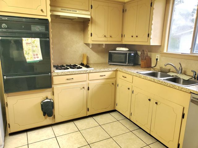 605 Barbara St, Deridder, LA 70634